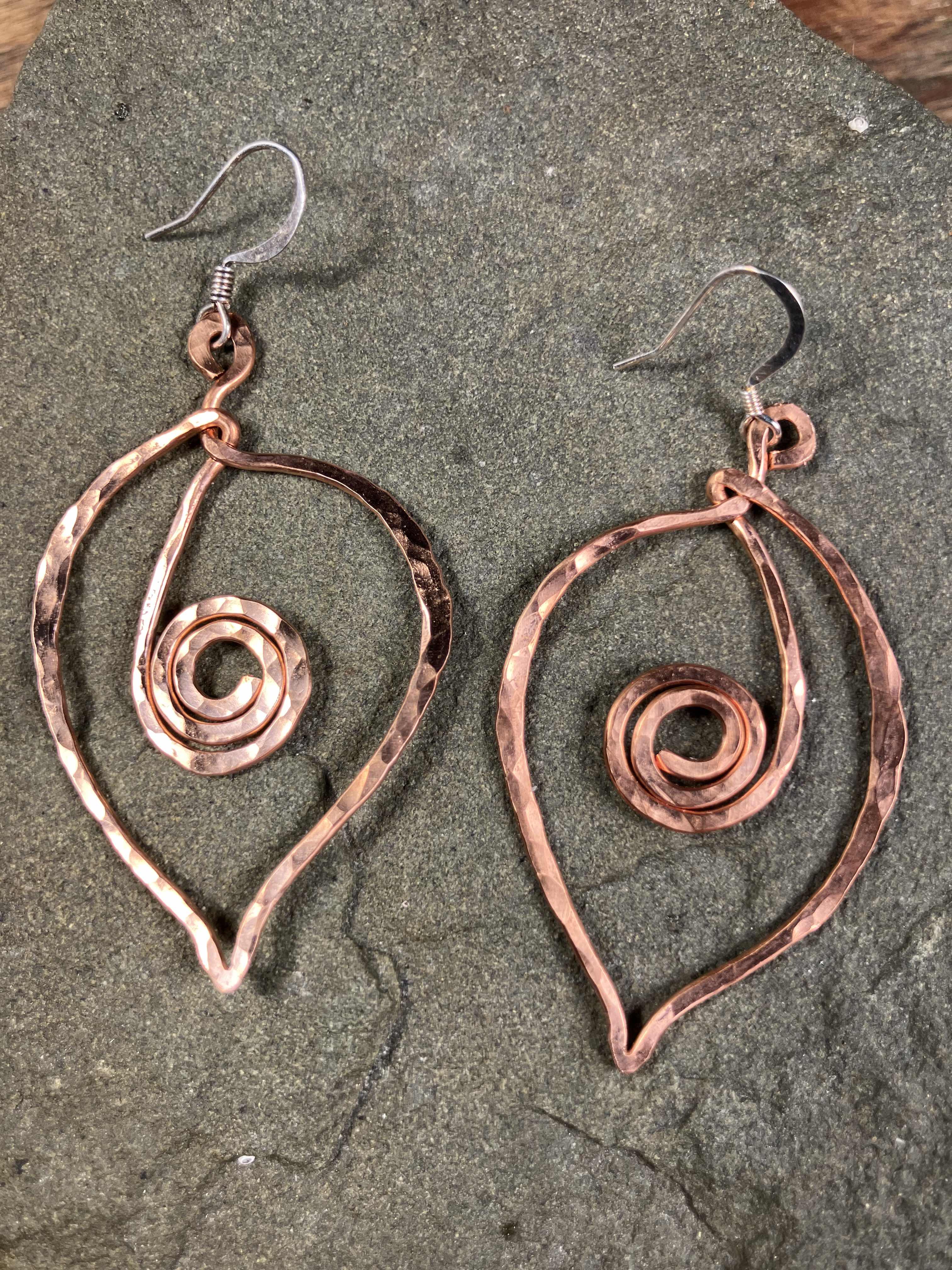 leaf-shaped hammered copper wire earriings with spiral inside
